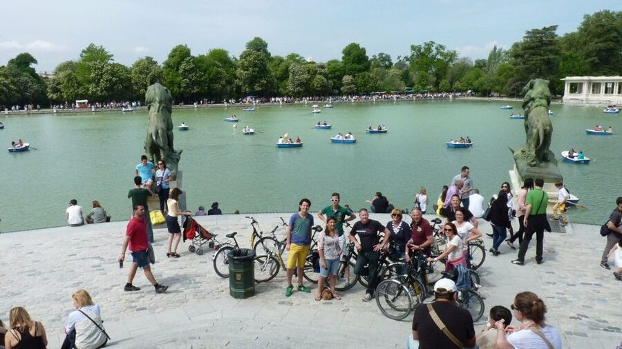 Top highlights of Madrid Bike Tour- 3hrs (e-bike optional) - Who should book this Madrid bike tour?
