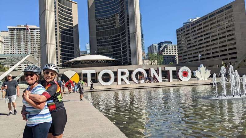 Toronto: Heart of Downtown 3.5-Hour Bike Tour - Why a Bike Is the Right Way to See Downtown Toronto