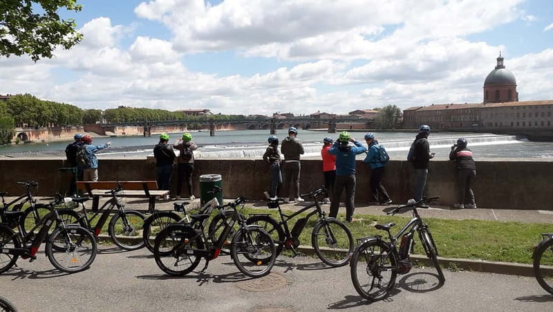 Toulouse E-Bike Tour - The small-group advantage