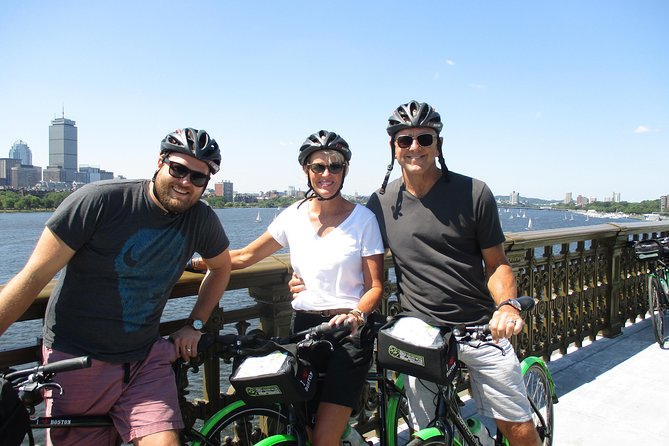 Tour de Cambridge Guided Bicycle Tour - From the North End to the Charles River