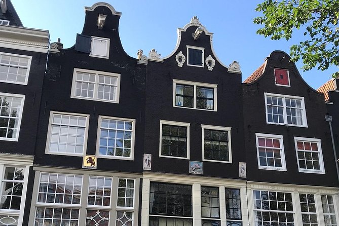 Urban Adventures Amsterdam Bike Tour, Graffiti and Magnet Fishing - Starting at Oosterdoksstraat with a Dutch bike