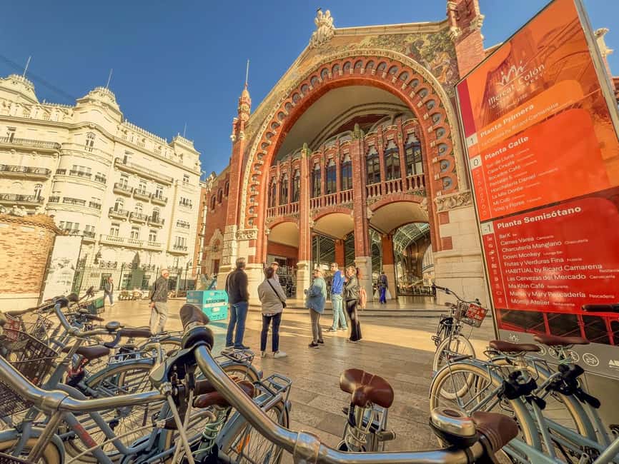 Valencia Bike Tours: City Highlights - Ruzafa and the First Look at Valencia