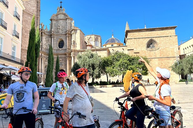 Valencia City Highlights in Guided Bike or E-Bike Tour - Starting near Estació del Nord