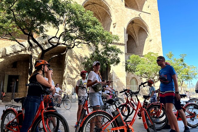 Valencia City Highlights in Guided Bike or E-Bike Tour - Riding through Ciutat Vella