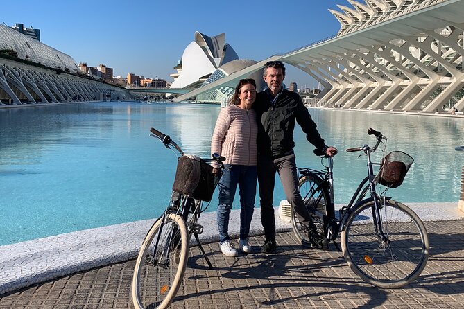 Valencia Guided Bike or E-Bike Tour in Small Group - The grand finale at the City of Arts and Sciences