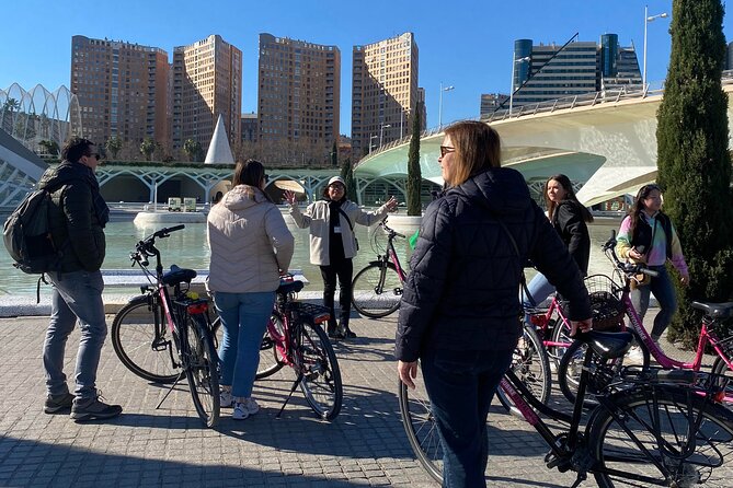 Valencia Highlights Bike Tour - The Turia Gardens: Valencia’s Best Stretch by Bicycle