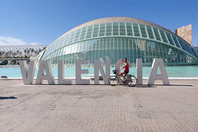 Valencia Highlights Bike Tour - Plaza del Ayuntamiento: A Quick Orientation