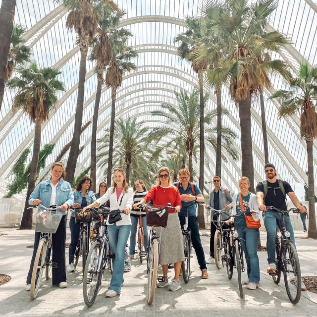 Valencia: Private City Tour on Bike,E-Bike&E-Scooter - Riding toward Malvarrosa Beach