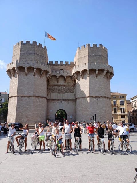 Valencia: Top 25 Highlights Guided Bike Tour - Plaza de la Reina, Plaza de la Virgen, and Valencia Cathedral