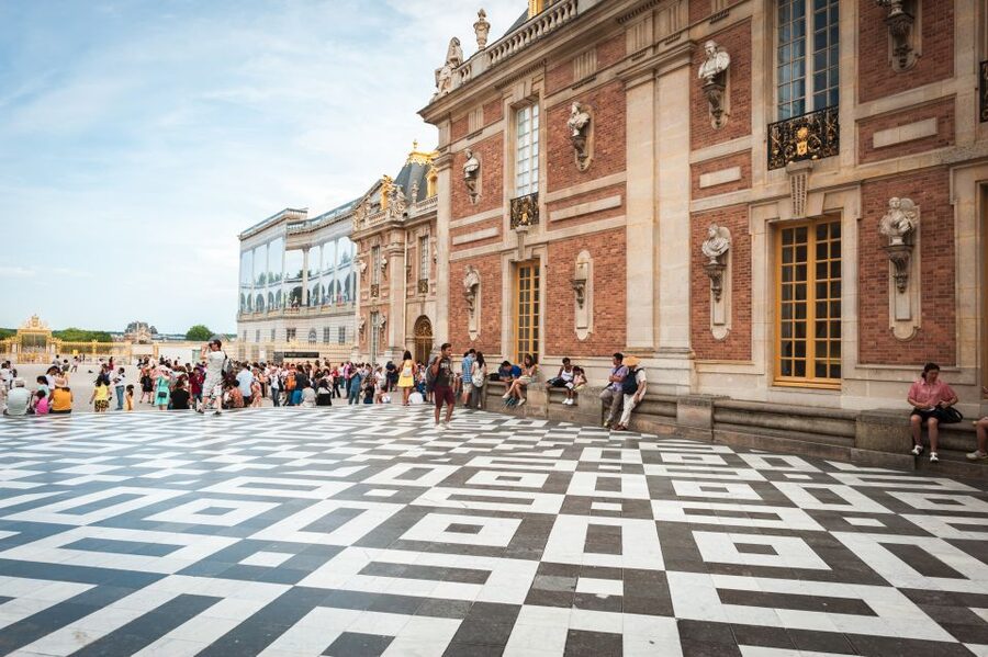 Versailles Bike Tour with Palace & Queen Farm Entrance - Why a bike is the right way to see Versailles