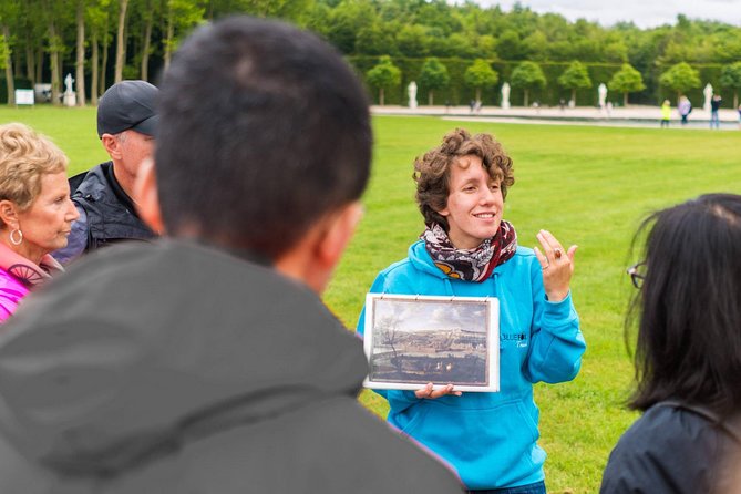 Versailles Palace Bike Tour with Market & Marie-Antoinette hamlet - Cycling through the gardens and Royal Forests