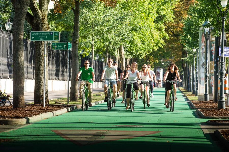 Vienna by Bike 3-Hour All-In-One City Bike Tour in English - Why this three-hour ride works as a first look at Vienna