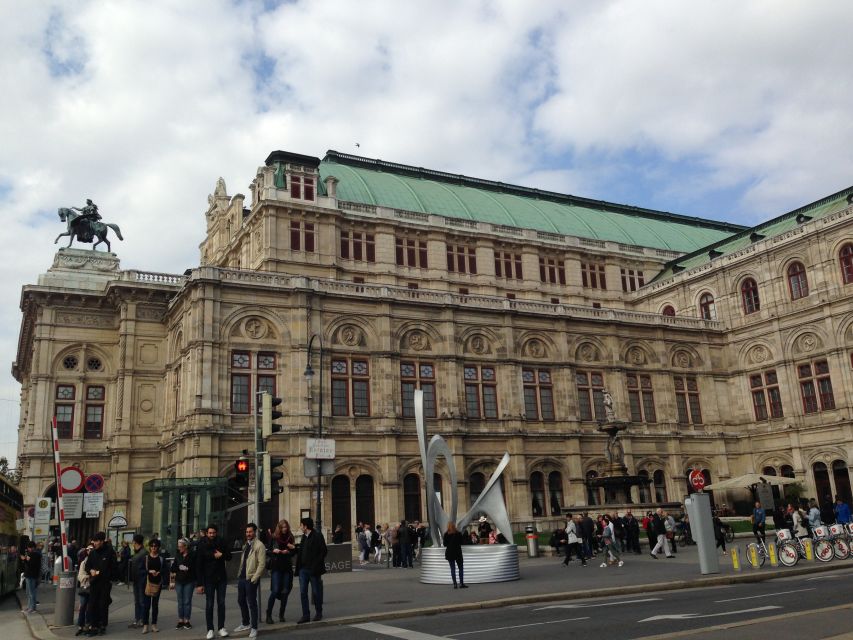Vienna: Guided E-Bike Tour - Starting at Franz-Josefs-Kai