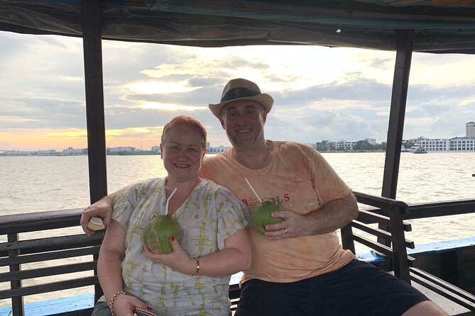 VIP Mekong Delta Adventure Cycling & Kayaking - Private Day Trip - Family Tiny Garden and the countryside bicycle ride