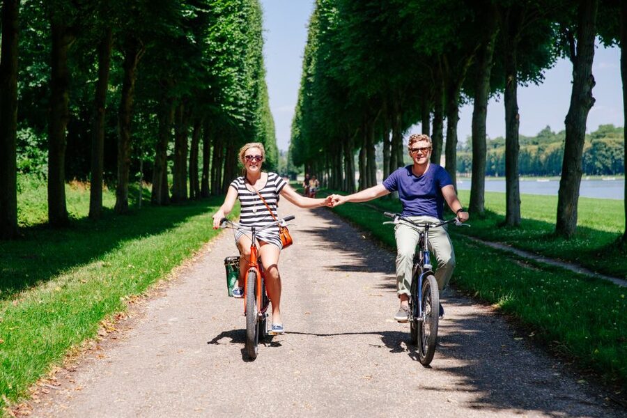 VIP Versailles Bike Tour & Kings Apartment Tour - Cycling the 2,000-acre park