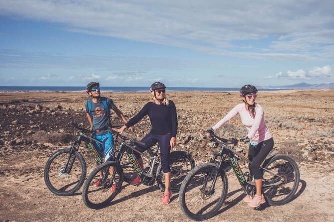 Volcanic Discovery PREMIUM eBike Tour: 35 km - Returning to Corralejo after 35 kilometres
