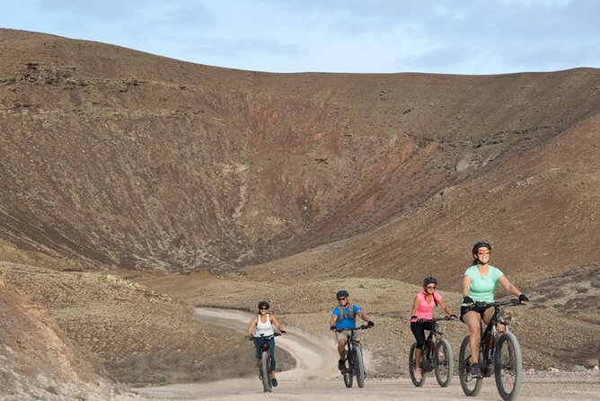 Volcanic Discovery PREMIUM eBike Tour: 35 km - Who should book this tour?