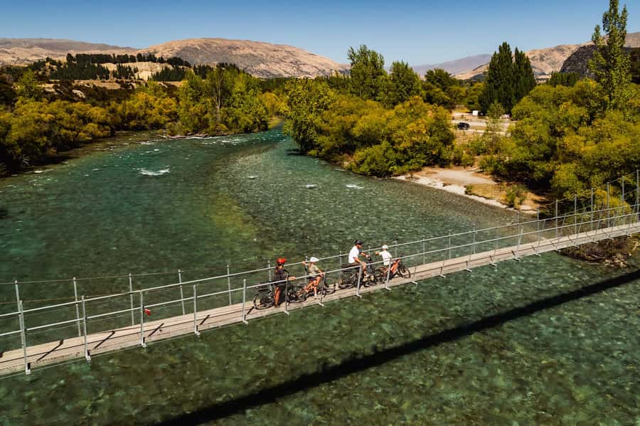 Wānaka: Gladstone Track and Wanaka Trails on Bike or eBike - E-bikes, regular bikes, and children’s options