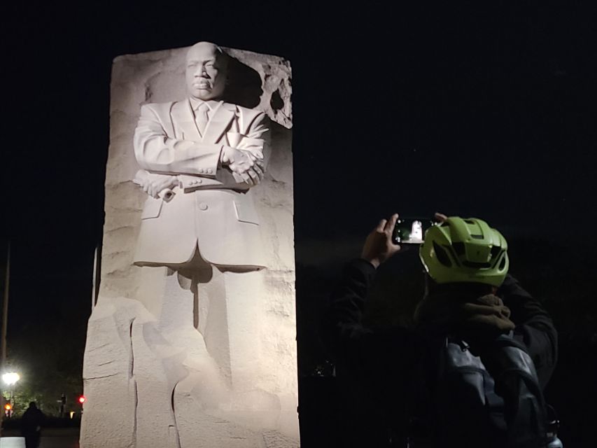 Washington DC: Monuments by Night Bike Tour - Jefferson Memorial: a strong opening view