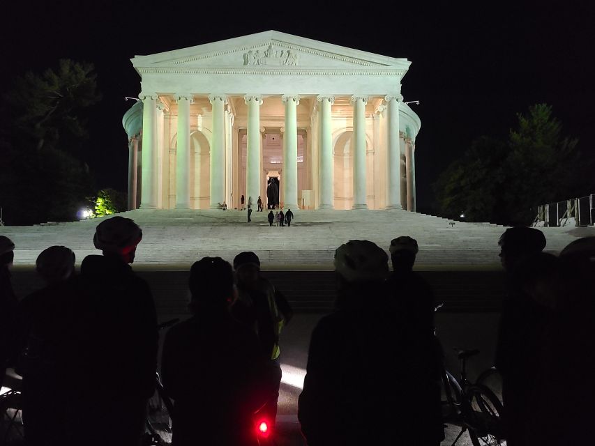 Washington DC: Monuments by Night Bike Tour - Korean War, Lincoln, and Vietnam memorials